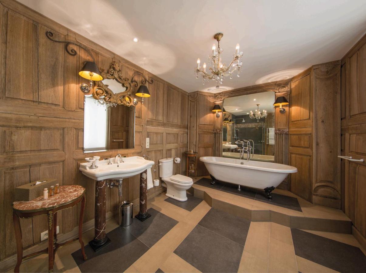 Louise Sur Cour Bed & Breakfast Saint-Gilles ภายนอก รูปภาพ