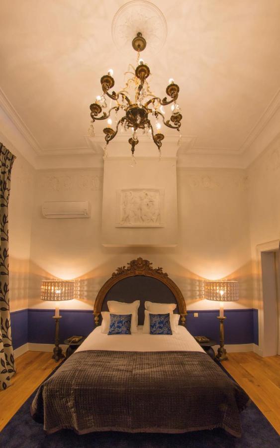 Louise Sur Cour Bed & Breakfast Saint-Gilles ภายนอก รูปภาพ
